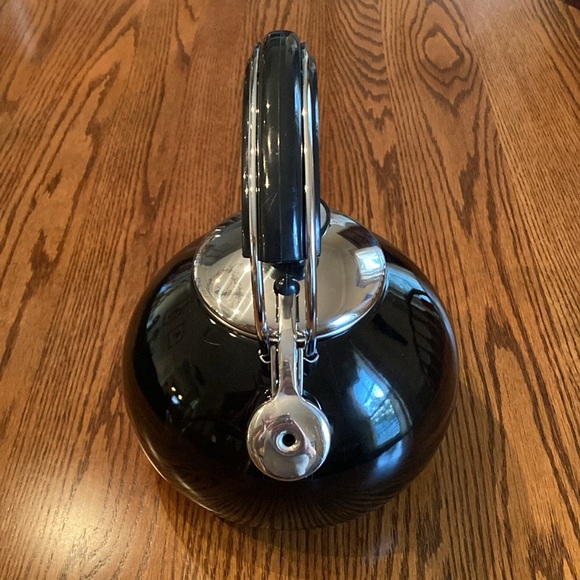 Black Copco Stainless Steel Whistling Kettle - Picture 3 of 7